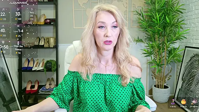 LadyLeea online show from 06.04.26