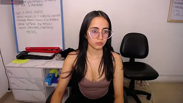 Snapshot of Mia_Fischer chatting on 09.30.25 Mia Fischer online show from 09.30.25