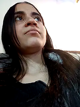 Snapshot of Mia_Fischer chatting on 10.03.25 Mia Fischer online show from 10.03.25