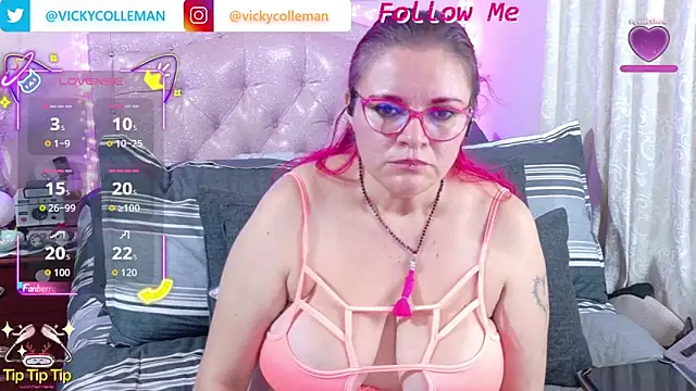 Snapshot of VickyColleman chatting on 10.24.25 VickyColleman online show from 10.24.25