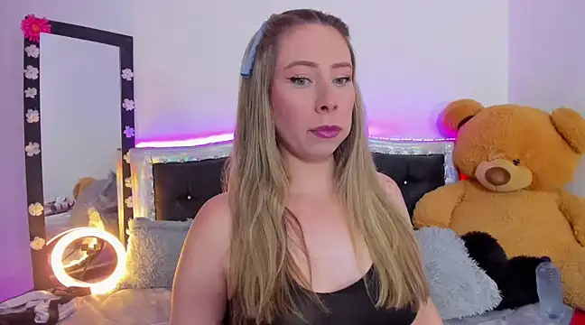 JanneKim online show from 01.05.25