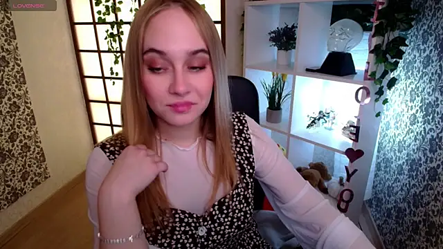 LianaBright online show from 12.17.24
