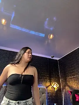 Snapshot of Paloma__LS chatting on 10.27.25 Paloma LS online show from 10.27.25