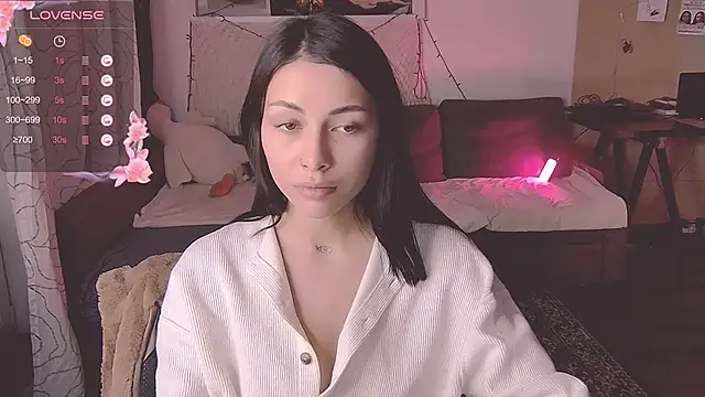 valorant girl online show from 02.20.25