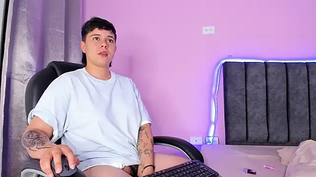 AbbySmiitth  online show from 01.08.25