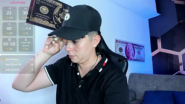 Snapshot of AbbySmiitth_ chatting on 10.27.25 AbbySmiitth online show from 10.27.25