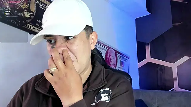 Snapshot of AbbySmiitth_ chatting on 11.12.25 AbbySmiitth online show from 11.12.25