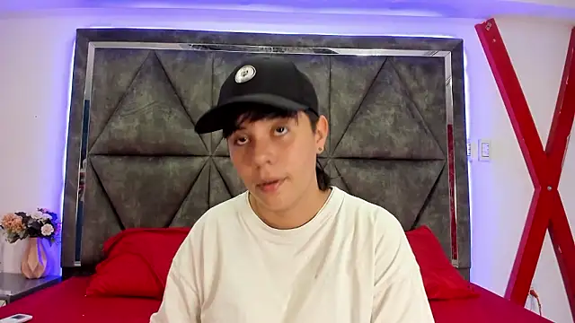 Snapshot of AbbySmiitth_ chatting on 02.17.26 AbbySmiitth online show from 02.17.26