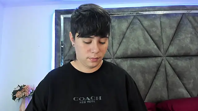 Snapshot of AbbySmiitth_ chatting on 02.20.26 AbbySmiitth online show from 02.20.26