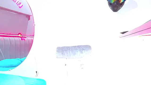 minimi naty online show from 01.18.25