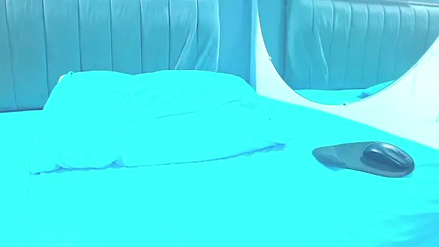 minimi naty online show from 01.27.25