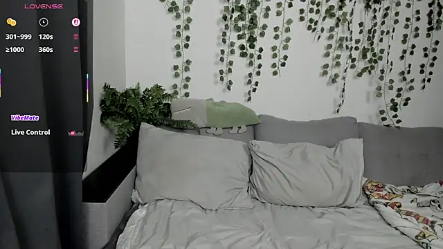 whoa-hoa-hoa-hoa-hoa online show from 09.30.25