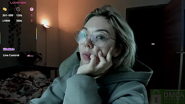 whoa-hoa-hoa-hoa-hoa online show from 10.13.25