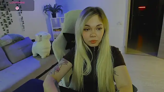 whoa-hoa-hoa-hoa-hoa online show from 12.16.25