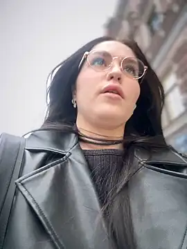 Snapshot of meow_girl chatting on 12.02.24 meow girl online show from 12.02.24