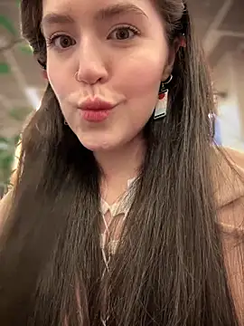 Snapshot of meow_girl chatting on 01.22.25 meow girl online show from 01.22.25