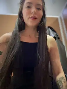 Snapshot of meow_girl chatting on 01.23.25 meow girl online show from 01.23.25