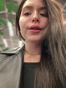 Snapshot of meow_girl chatting on 01.26.25 meow girl online show from 01.26.25