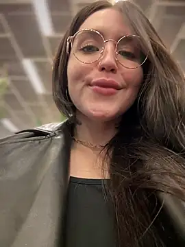 Snapshot of meow_girl chatting on 01.26.25 meow girl online show from 01.26.25