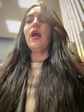 Snapshot of meow_girl chatting on 02.03.25 meow girl online show from 02.03.25