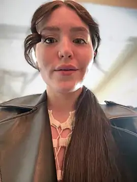 Snapshot of meow_girl chatting on 02.21.25 meow girl online show from 02.21.25