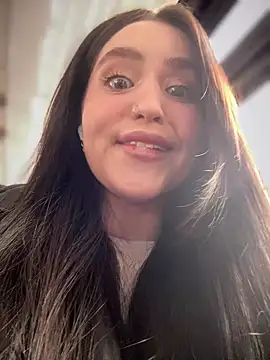 Snapshot of meow_girl chatting on 02.26.25 meow girl online show from 02.26.25