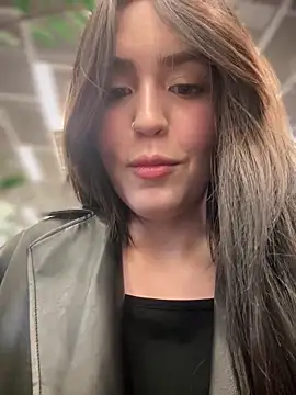 Snapshot of meow_girl chatting on 02.27.25 meow girl online show from 02.27.25