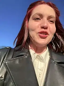 Snapshot of meow_girl chatting on 03.22.25 meow girl online show from 03.22.25