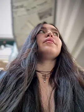 Snapshot of meow_girl chatting on 09.20.25 meow girl online show from 09.20.25