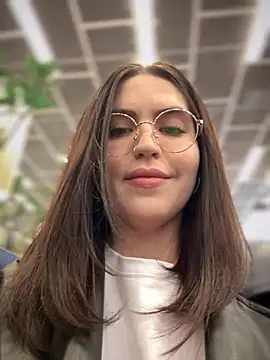 Snapshot of meow_girl chatting on 10.01.25 meow girl online show from 10.01.25