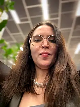 meow girl online show from 11.08.25