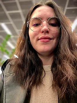 meow girl online show from 11.16.25