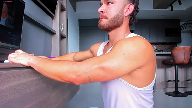 Maximo Marcelo online show from 11.10.25