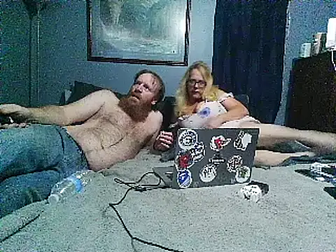 Snapshot of letsgetdirty1981 chatting on 01.27.25 letsgetdirty1981 online show from 01.27.25