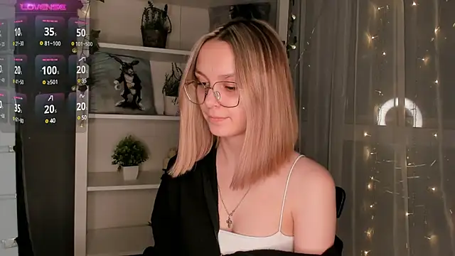ms elizabethqueen online show from 01.18.25