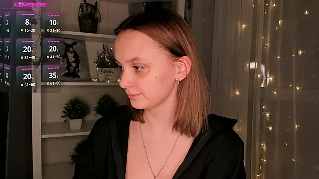 ms elizabethqueen online show from 02.20.25