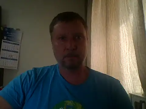 Snapshot of c6tm5 chatting on 11.21.25 c6tm5 online show from 11.21.25