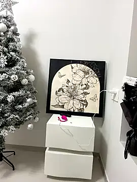 Snapshot of xyebobs chatting on 12.06.24 xyebobs online show from 12.06.24