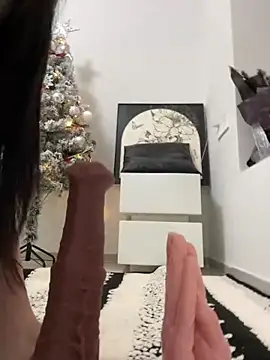 Snapshot of xyebobs chatting on 01.01.25 xyebobs online show from 01.01.25