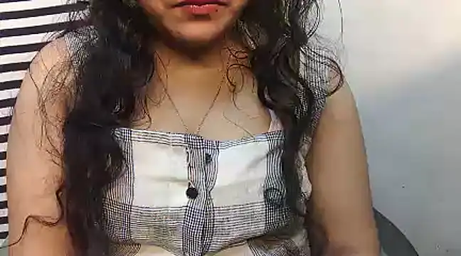 SabrinaNoor online show from 12.18.24