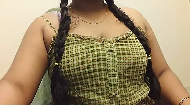 SabrinaNoor online show from 02.15.25