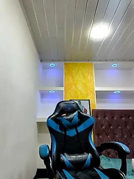 zoe connor19 online show from 11.30.25