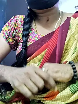 Snapshot of Tamilrojanew chatting on 05.21.26 Tamilrojanew online show from 05.21.26