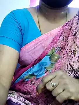 Snapshot of Tamilrojanew chatting on 06.10.26 Tamilrojanew online show from 06.10.26