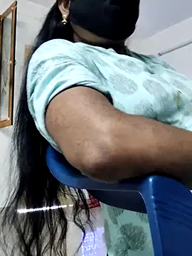 Snapshot of Tamilrojanew chatting on 06.13.26 Tamilrojanew online show from 06.13.26