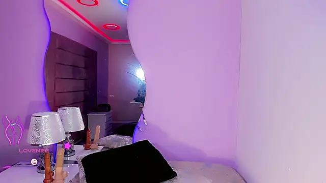 Shanelengel online show from 11.03.25