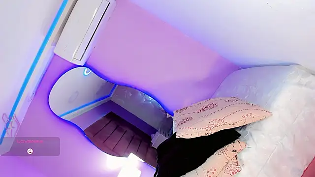 Shanelengel online show from 02.04.26