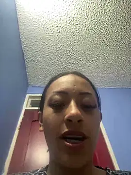 Snapshot of Little_aphrodite chatting on 12.05.24 Little aphrodite online show from 12.05.24