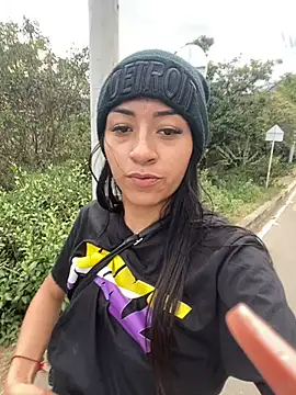 Snapshot of Little_aphrodite chatting on 12.13.24 Little aphrodite online show from 12.13.24