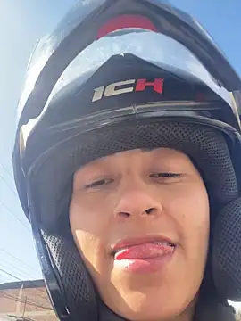 Snapshot of Little_aphrodite chatting on 01.16.25 Little aphrodite online show from 01.16.25